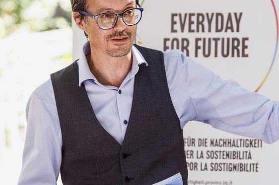 Der scheidende Chefredakteur Guido Steinegger leitet das Landespresseamt seit Juni 2019. (Foto: LPA/Tiberio Sorvillo)