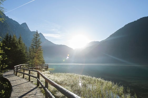 Ultimati i lavori di manutenzione territoriale ordinaria e straordinaria sulla rete dei sentieri escursionistici al Parco Naturale Vedrette di Ries-Aurina. (Foto IDM Alto Adige/Manuel Kottersteger)