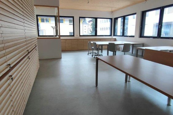 Il progetto ha previsto demolizione parziale dell’edificio laboratori, diventato ormai troppo piccolo, e l’ampliamento di due piani per avere a disposizione maggiori spazi per le attività di laboratorio. (Foto: ASP/Ripartizione Edilizia)