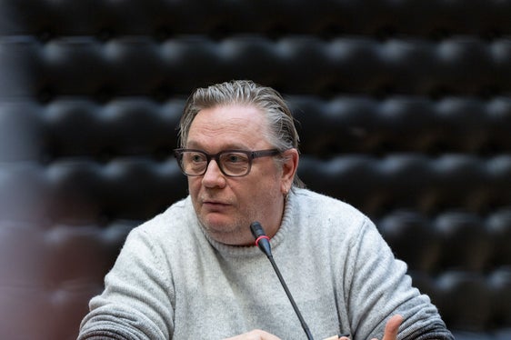 Auch Marco Bernadoni (FIOM CGIL) wies auf die Bedenken hin, die vonseiten der Belegschaft geäußert wurden. (Foto: LPA/Lucia Rose Buffa)