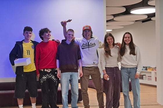 Laur collaboratif danter scolars y scolares ladins-grijuns (Foto: USP)