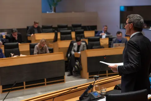 Una somma notevole. Ma le crescenti aspettative, le criticità attuali e le relative richieste di soluzioni fanno sembrare modesta anche questa cifra, ha spiegato il presidente introducendo la sua relazione al Bilancio. (Foto: ASP/Fabio Brucculeri)