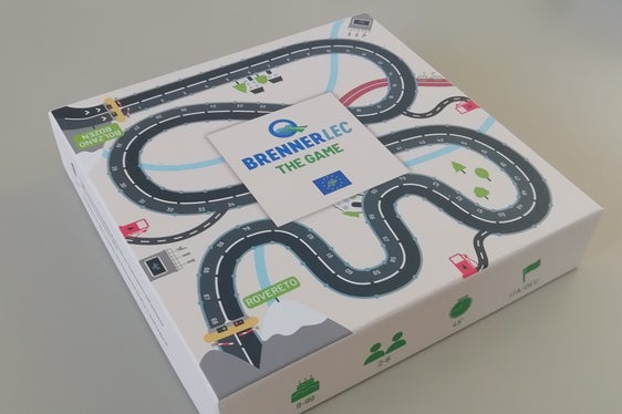 Die Mittelschulen aller drei Sprachgruppen in Südtirol erhalten das Bildungsspiel BrennerLEC – The Game. (Foto: LPA/Landesagentur für Umwelt und Klimaschutz)