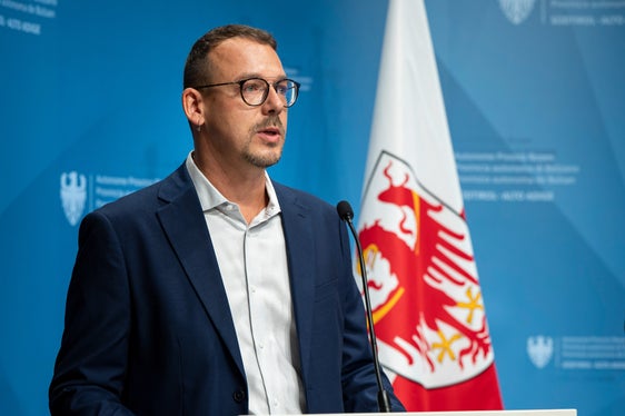 Der Direktor der Landesevaluationsstelle für die italienischsprachigen Schulen Terence Leone (Foto: LPA/Fabio Brucculeri)