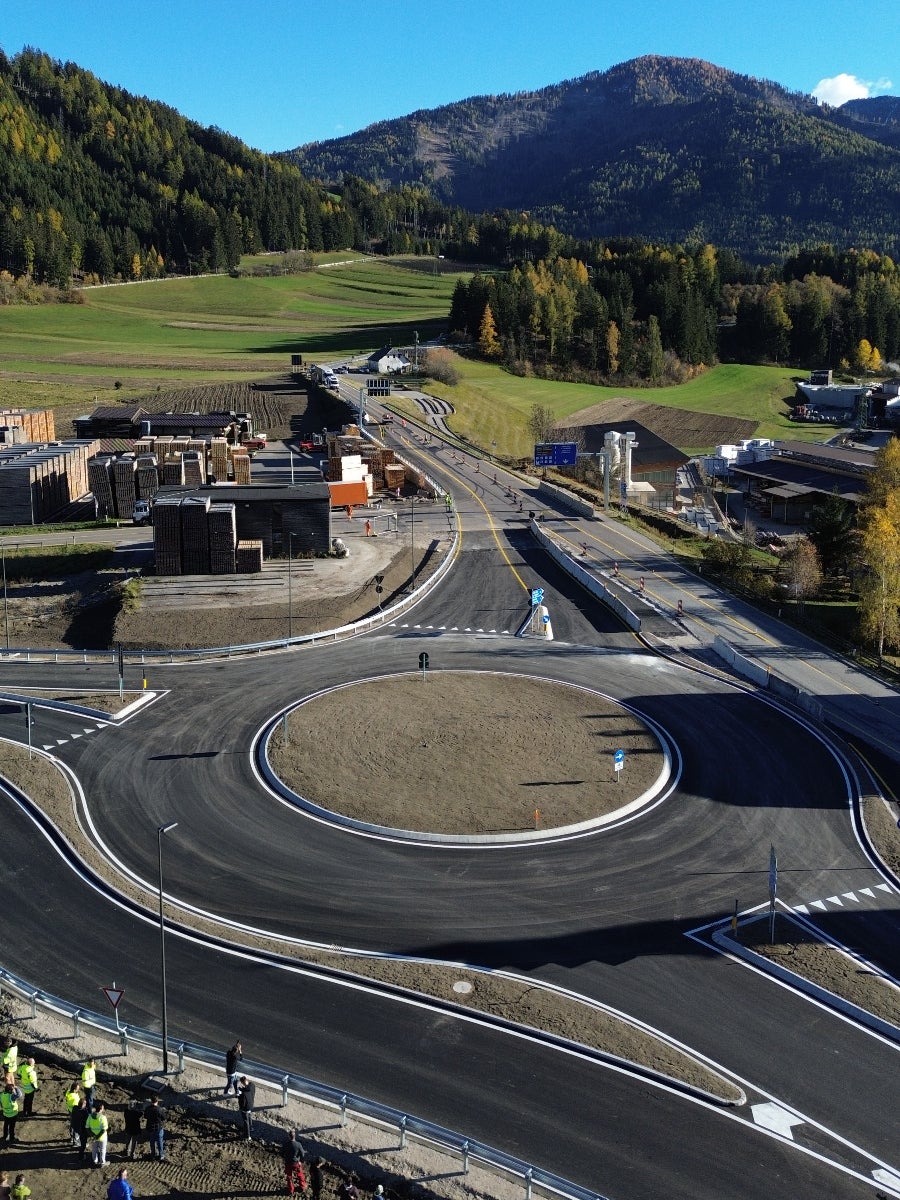 Foto dall'alto della rotatoria, subito prima della riapertura. (Foto: USP/Ingo Dejaco)