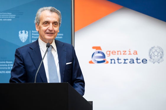 Il direttore dell’Agenzia delle Entrate, Vincenzo Carbone, ha elencato gli obiettivi della riorganizzazione: rafforzare la funzione di indirizzo e di governo, potenziare le attività a presidio della legalità, migliorare ulteriormente i servizi e l’assistenza ai cittadini e alle imprese e promuovere le attività finalizzate a incrementare la cosiddetta compliance fiscale. (Foto: USP/Fabio Brucculeri)