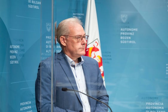 Geschäftsführer der KVW Bildung, Werner Atz, informierte über das gemeinsam mit dem Landesamt für Weiterbildung lancierte Pilotprojekt (Foto: LPA/Landesamt für Weiterbildung)