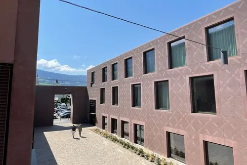 Una panoramica della scuola di musica Am Priel di Bressanone. (Foto: 3m engineering)