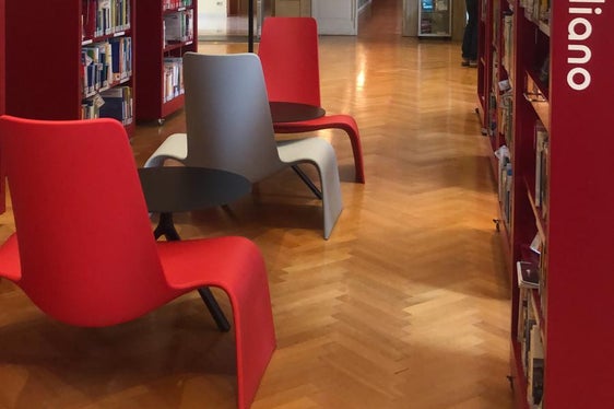 La mediateca di Merano epicentro del progetto dedicato alla lingua inglese per i giovani (Foto ASP)