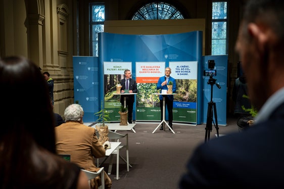 Auftakt der Kampagne Waldatem - respiro del bosco - fla dl bosch mit einer Pressekonferenz (Foto: LPA/Fabio Brucculeri)