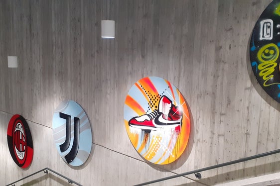 Gestaltet wurden die Graffiti von Schülerinnen und Schülern der Berufsgrundstufe Handel/Verwaltung. (Foto: BBZ)