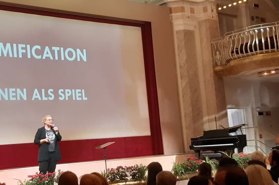 Über veränderte Lerngewohnheiten in einer zunehmend digital geprägten Welt und daraus resultierende neue musikdidaktische Entwicklungen referierte Kristin Thielemann (im Bild). (Foto: LPA/Landesmusikschuldirektion)