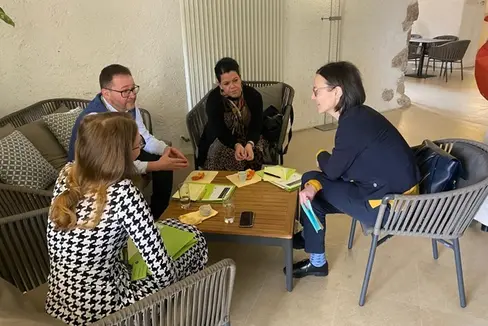 Die 11. Rechtenthaler Gespräche, organisiert von der Pädagogischen Abteilung der Deutschen Bildungsdirektion in Kooperation mit dem Institut für Schulqualität und Bildungsforschung München und der Pädagogischen Hochschule Tirol, boten eine Plattform für den Austausch und die Diskussion über innovative Ansätze in der Schulentwicklung. (Foto: LPA/Pädagogische Abteilung der Deutschen Bildungsdirektion)