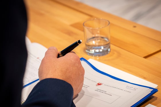 Bei ihrer letzten Sitzung in der nun auslaufenden Legislatur am 9. Jänner hat die Landesregierung zehn Beschlüsse gefasst - in ihrer gesamten Amtszeit waren es 5693. (Foto: LPA/Fabio Brucculeri)
