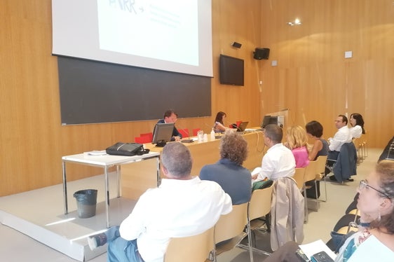 79 nuovi docenti di ruolo e 24,5 posti in più: la scuola italiana è pronta a ripartire senza mascherine Il sovrintendente Gullotta ha incontrato i dirigenti in vista dell’avvio dell’anno scolastico (Foto: ASP/Direzione Istruzione e Formazione italiana)