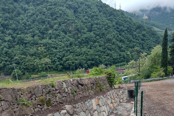 I 90 metri di cunette in cemento (Foto: LPA/Ufficio Sistemazione bacini montani nord)