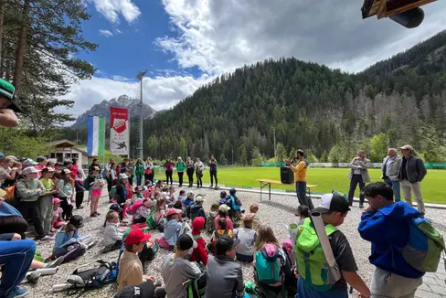 Den Abschluss des Projekts fand unter Einbindung der Eltern statt. (Foto: Direktion ladinische Bildung und Kultur)