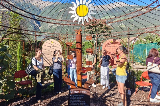 I vari padiglioni presenti nel giardino espositivo sono dedicati rispettivamente agli elementi acqua, aria e terra. (Foto: USP/Ursula Pirchstaller)