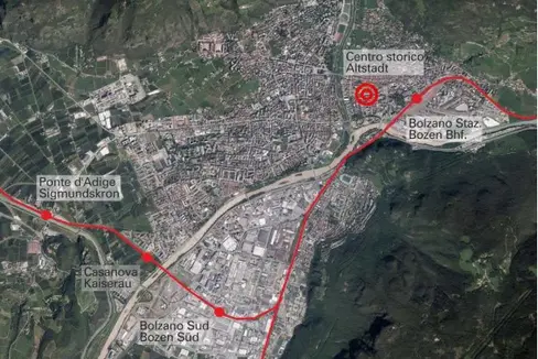 La fermata del treno di San Giacomo diventerà un hub intermodale dove le persone potranno passare comodamente da un mezzo di mobilità all'altro. (Foto: ASP/Dipartimento mobilità della Provincia)