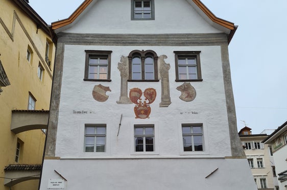 Im Waaghaus in Bozen werden die Südtiroler Daten des Euregio-Projekts Jugendliche im Übergang vorgestellt. (Foto: Euregio)