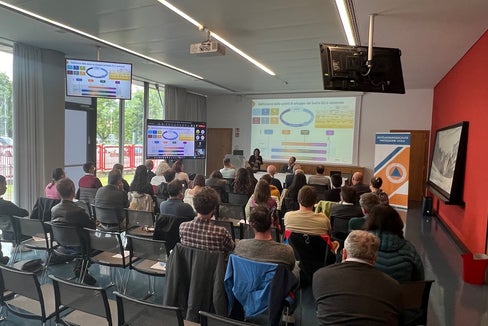 Wie globale Erdbeobachtungsdaten auf lokaler Ebene im Bereich Umwelt und Zivilschutz genutzt werden können, stand im Mittelpunkt einer Schulung der Landesagentur für Umwelt und Klimaschutz und der Agentur für Bevölkerungsschutz. (Foto: LPA)