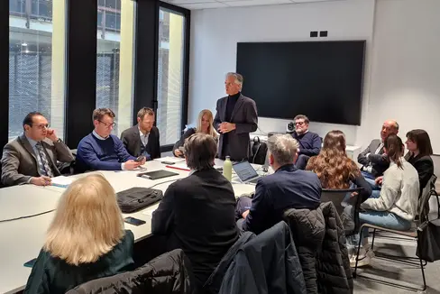 Il 3 febbraio, presso la sede della Ripartizione Personale della Provincia, i rappresentanti dei sindacati e della delegazione pubblica hanno avviato il nuovo ciclo di trattative per il contratto collettivo di lavoro del personale del settore dell'Istruzione. (Foto: USP/Angelika Schrott)