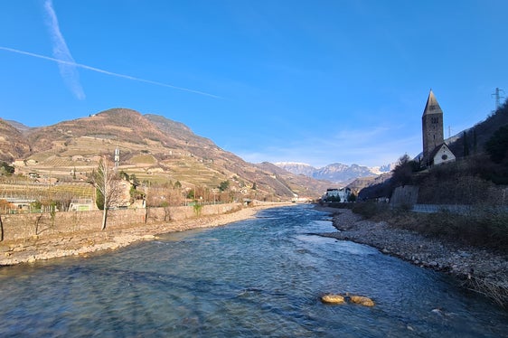 I lavori, oltre ad avere aumentato la protezione degli argini, hanno garantito il miglioramento ecologico dell'intera zona compresa tra lo stabilimento della Mila e il ponte del Virgolo. (Foto: Ufficio Sistemazione bacini montani Sud)
