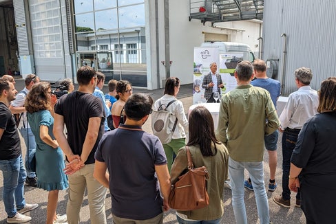 L'impianto di fermentazione di Lana è un ottimo esempio di come si possano recuperare preziose risorse già a partire dalle nostre case, utilizzando tecnologie innovative e una raccolta differenziata responsabile” ha sottolineato l'assessore Peter Brunner. (Foto: ASP/Vera Brunetti)