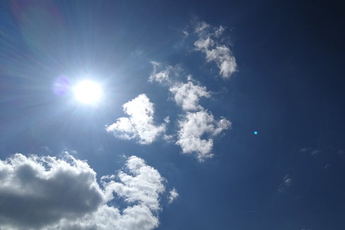 Considerato che nei prossimi giorni sono previste temperature altrettanto alte, sono ancora possibili concentrazioni molto elevate di ozono nelle ore pomeridiane e serali (Foto: Appa Bolzano)