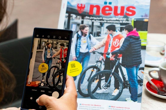 Una componente importante nel media mix della Provincia: ad aprile è stato pubblicato il primo numero della nuova rivista provinciale nëus. (Foto: ASP/Fabio Brucculeri)