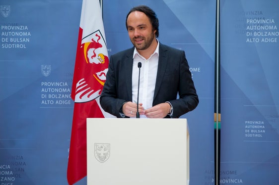 L'assessore Achammer: Per il futuro è importante affrontare le conseguenze della pandemia e rafforzare la salute psico-sociale dei ragazzi (Foto: ASP/Fabio Brucculeri)