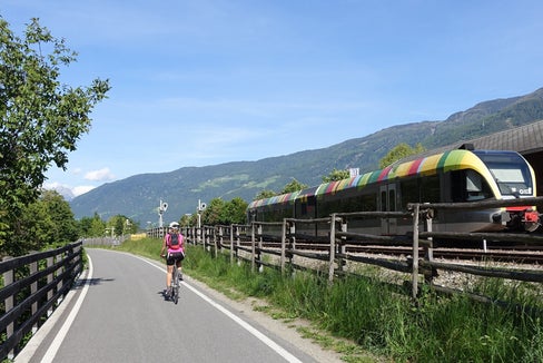 Mobilitätsmittel noch besser kombinieren und dem Mobilitätsbedürfnis der Menschen entgegenkommen soll der neue Landesmobilitätsplan. (Foto: LPA/helios)
