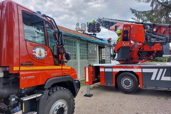 Hilfseinsatz in der Region Friaul-Julisch Venetien (Foto: LPA/Berufsfeuerwehr Bozen)