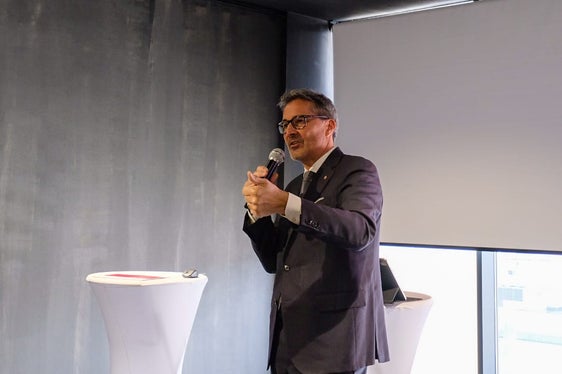 Landeshauptmann Arno Kompatscher sieht im Projekt Building Renovation+ einen wichtigen Schritt zum Erreichen der Klimaziele des Landes Südtirol. (Foto: LPA/Gianluca Crocco)