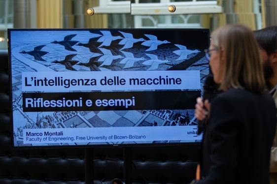 Künstliche Intelligenz: Aus- und Weiterbildungsangebote, eine spezifische Intranet-Seite und eine eigene AI-Community sollen in der Landesverwaltung zu Innovation bei gleichzeitiger Sicherheit führen. (Foto: LPA/Greta Stuefer)