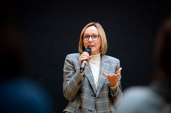 Landesrätin Magdalena Amhof steht überzeugt hinter der Initiative Frauen in Führung! Donne Leader!: Mich freut es, dass diese Initiative einen modernen Führungsansatz umsetzt, was wiederum das Land als innovativen Arbeitgeber stärkt. (Foto: LPA/Fabio Brucculeri)