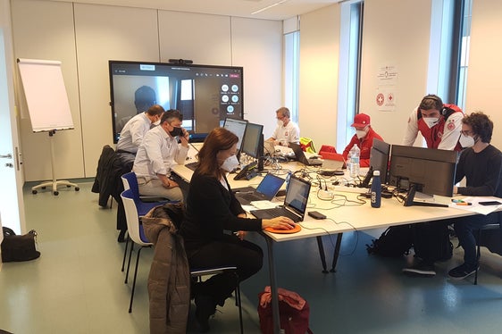 Impegno per la Croce Rossa nell'operazione L'Alto Adige si vaccina. (Foto: Croce Rossa)