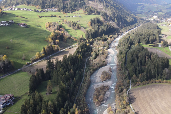 In diesen Tagen beginnt der Bautrupp der Wildbachverbauung mit den Vorbereitungsarbeiten für das nächste Baulos im Mareiter Bach. (Foto: LPA/Landesamt für Wildbach- und Lawinenverbauung Nord in der Agentur für Bevölkerungsschutz)
