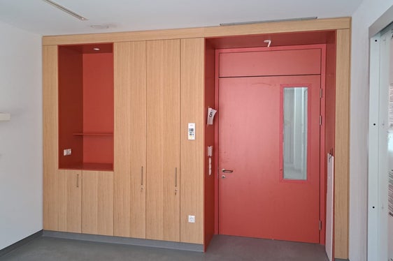 Oltre a una maggiore privacy e comfort, ogni camera sarà dotata delle più moderne attrezzature tecniche, dalla ventilazione, raffreddamento e riscaldamento, all'ombreggiatura interna ed esterna, fino ai collegamenti per i gas medicali. (Foto: Ufficio Governo sanitario)