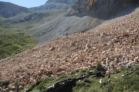 Erdrutschungen werden künftig in einem Online-Inventar erfasst, auf der Zivilschutzmesse Civil Protect findet dazu am Freitag, 17. September ein Webinar statt. (Foto: LPA/Amt für Geologie und Baustoffprüfung)