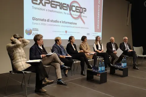 Giornata dedicata alle nuove sfide dell’orientamento scolastico e all'incontro fra scuola ed impresa, oggi (13 novembre) al Noi Techpark di Bolzano (Foto: ASP/Direzione istruzione e formazione italiana)