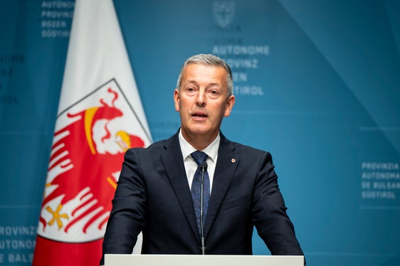 Die Kampagne sei ein wichtiger Beitrag zur Verbesserung der Luftqualität in Südtirol, erklärte Landesrat Peter Brunner: Ziel ist es, durch einfache Tipps und individuelle Beratung die Bevölkerung zu sensibilisieren. (Foto: LPA/Fabio Brucculeri)