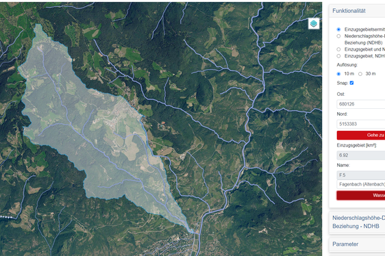 Die Anwendung WebBasin ermöglicht einen Zoom auf die einzelnen Fließgewässer, etwa auf den Fagenbach in Bozen, im Bild als Screenshot festgehalten.