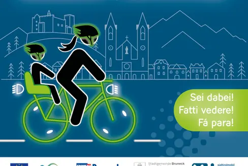 Nell'ambito della Settimana europea della mobilità, il 19 settembre bambini, bambine, famiglie e tutta la cittadinanza sono invitati a salire in sella e a partecipare alla grande parata luminosa in bicicletta attraverso le vie della città per la Notte in bici. (Foto: USP/STA)
