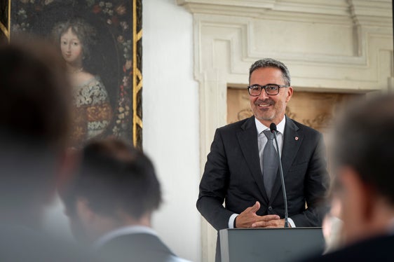 Secondo lo spirito di Langer, l'archivio non dovrebbe essere utilizzato come ricordo, ma piuttosto “per cercare di imparare, comprendere e immedesimarsi”, ha affermato il presidente della Provincia Arno Kompatscher. (Foto: USP/Fabio Brucculeri)