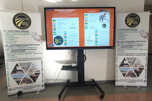 Orientiamoci è un evento dedicato alle opportunità di studio e lavoro dopo il conseguimento del diploma. L’iniziativa, giunta alla seconda edizione, ha coinvolto oltre 250 studenti. (Foto: USP)