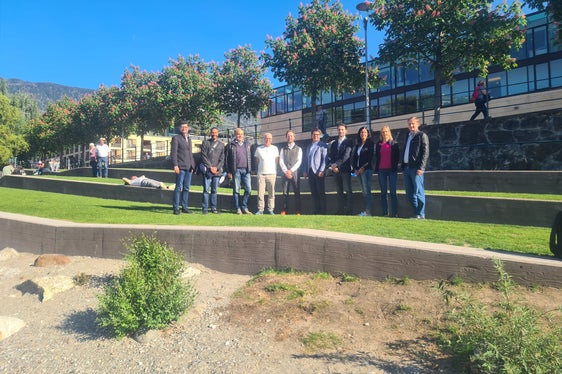 Einblick in Bevölkerungsschutz und Wildbachverbauung in Südtirol gewann die Delegation aus Bayern am Beispiel der Passerterrassen in Meran. (Foto: LPA/Landesamt für Wildbach- und Lawinenverbauung West)