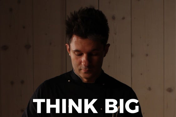 La locandina del documentario, “Think Big”, prodotto da Sigoo Communication con la regia di Yuri Massaro (Foto: ASP)