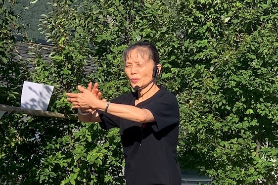 Auf dem Programm des Sportforums steht auch Tai Chi. (Foto: LPA/Pädagogische Abteilung der Deutschen Bildungsdirektion/Sportoberschule Mals)