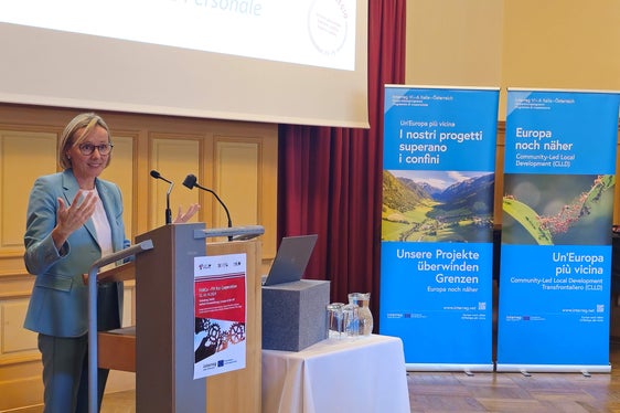 L'assessora Magdalena Amhof: “Ci aspettano molte idee progettuali interessanti per le amministrazioni dell'Euregio”. (Foto: Euregio)